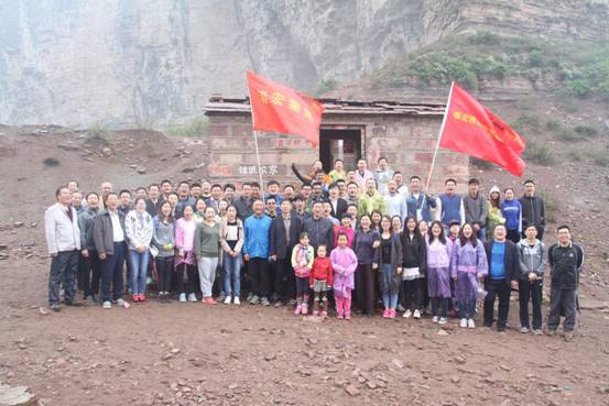 乐动在线-(中国)股份有限公司官网成功举行军事素质拓展训练